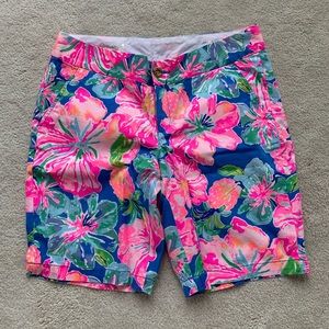 NWOT Lilly chipper short, 8